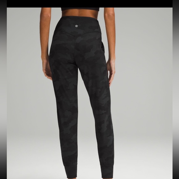 Lululemon Align Jogger *Full Length - Picture 2 of 5